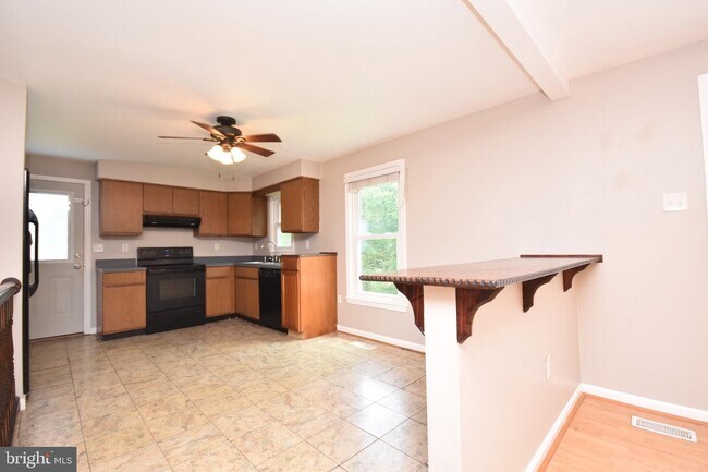 Building Photo - 12327 Elk Run Rd