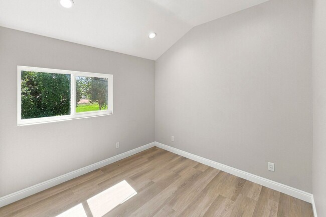 Building Photo - 25544 Portola Loop