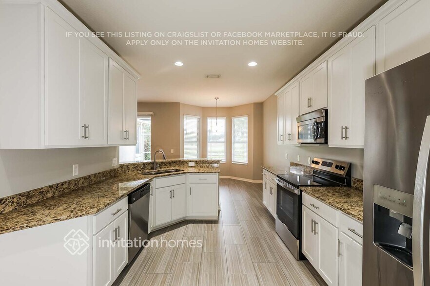 Building Photo - 3310 Stonebridge Trail