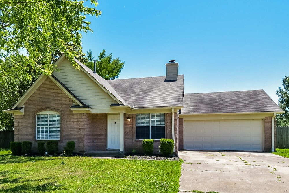 Building Photo - 6795 Black Oak Dr