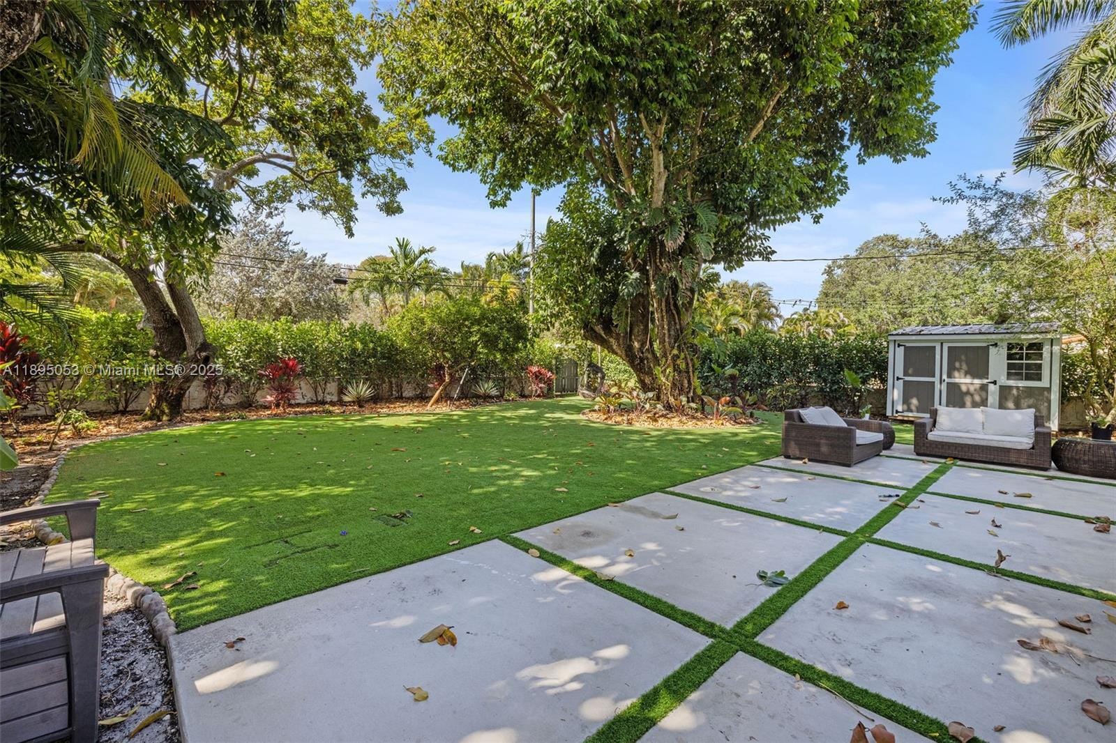 Building Photo - 90 NE 106th St