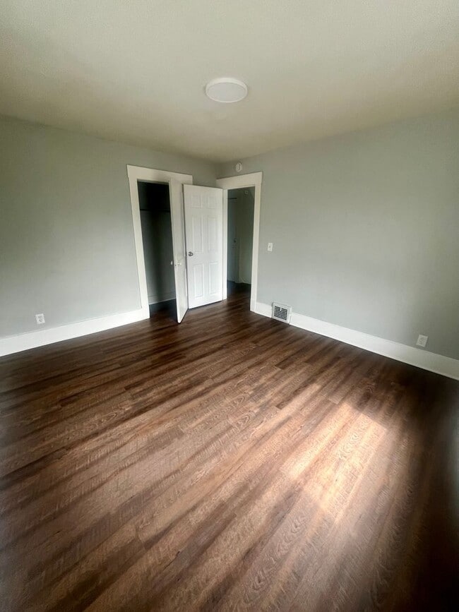 Building Photo - Canton 3 Bedroom - Single Family Home