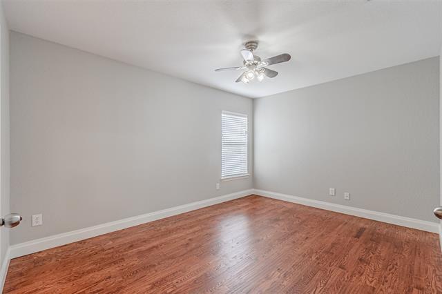 Building Photo - 2022 Highland Dr