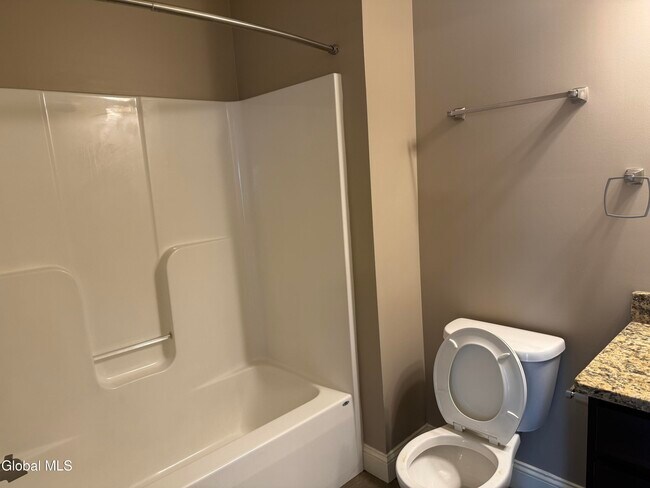 Building Photo - 48 Bavarian Wy