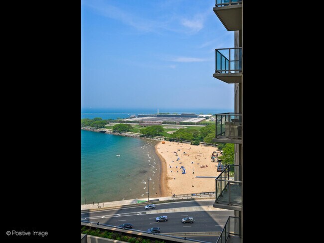 Building Photo - 600 N Lake Shore Dr