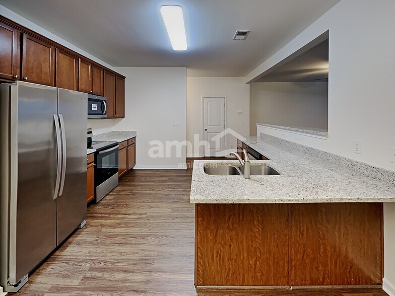 Building Photo - 343 Alcovy Way