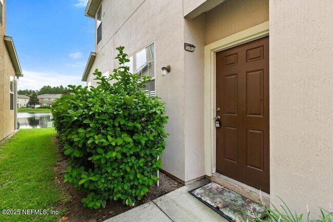 Building Photo - 6019 Bartram Village Dr
