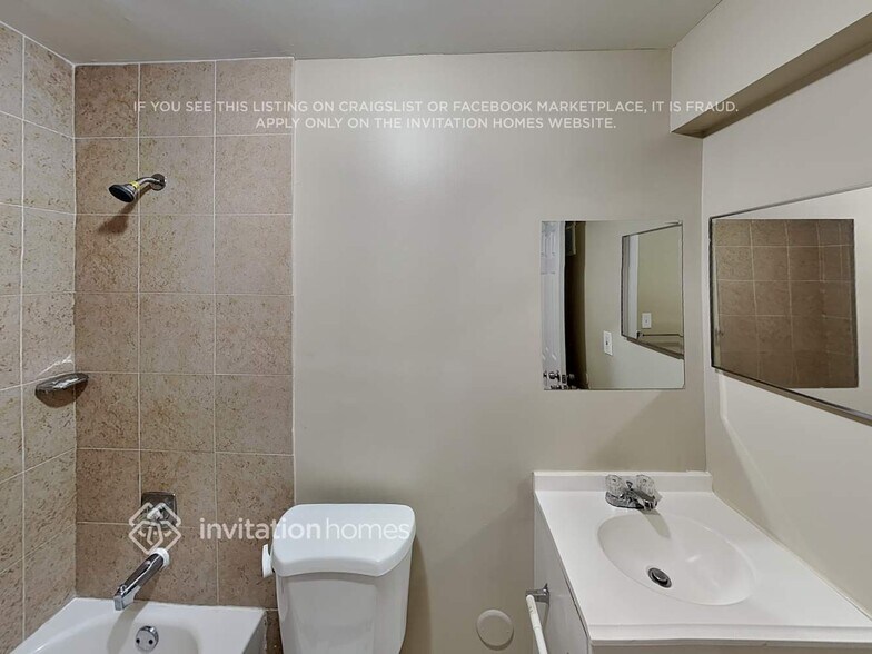 Building Photo - 6419 NW 192nd Terrace