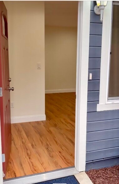 Building Photo - 159 N Canyon Blvd