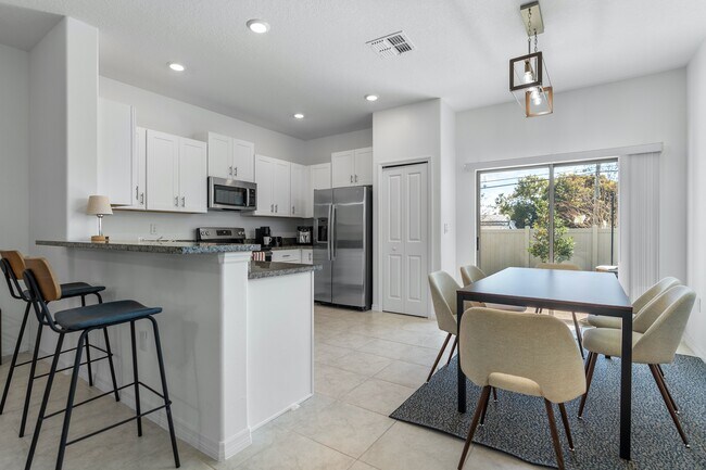 Building Photo - 5108 Forum Blvd
