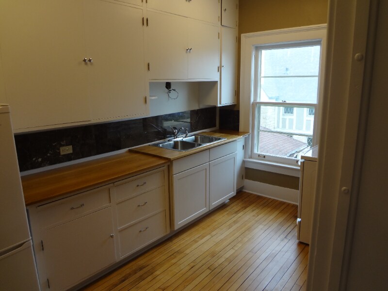 Building Photo - 300 2nd Ave NW