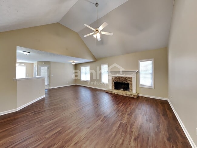 Building Photo - 3930 Pheasant Run Trce