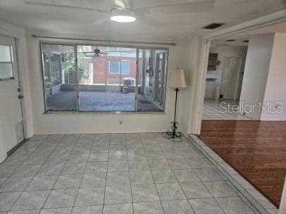 Building Photo - 1560 Robinson Dr N