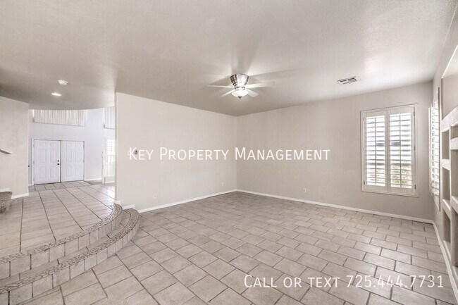 Building Photo - Beautiful 4 bedroom, 2.5 bathroom two-stor...