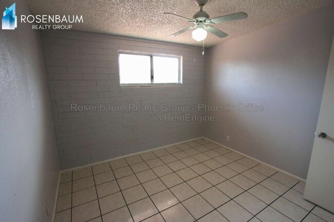 Building Photo - 565 S Hobson
