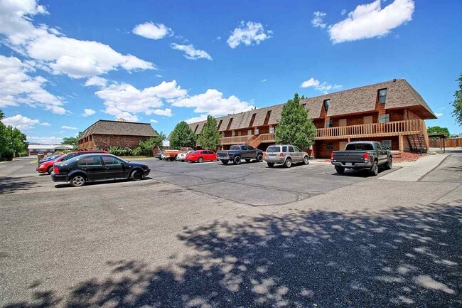 Building Photo - 2260 N 13th St