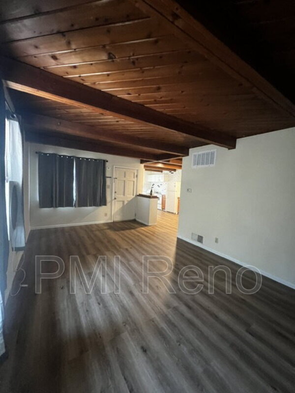 Building Photo - 345 Raffetto Dr