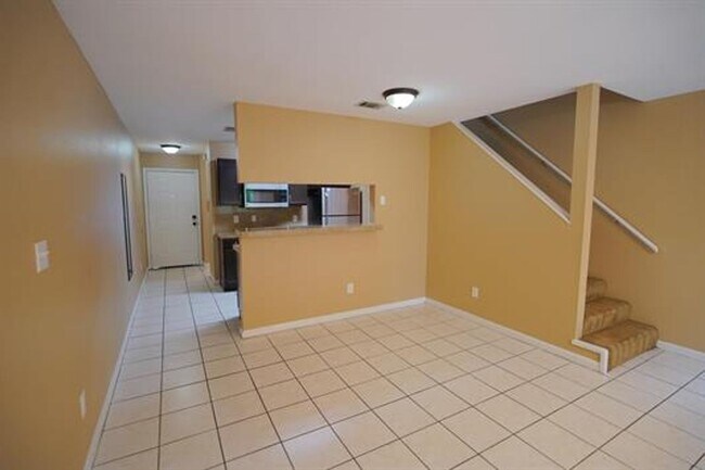 Building Photo - 3 Bed / 3 Bath in The Timbers w/ Ammenities!