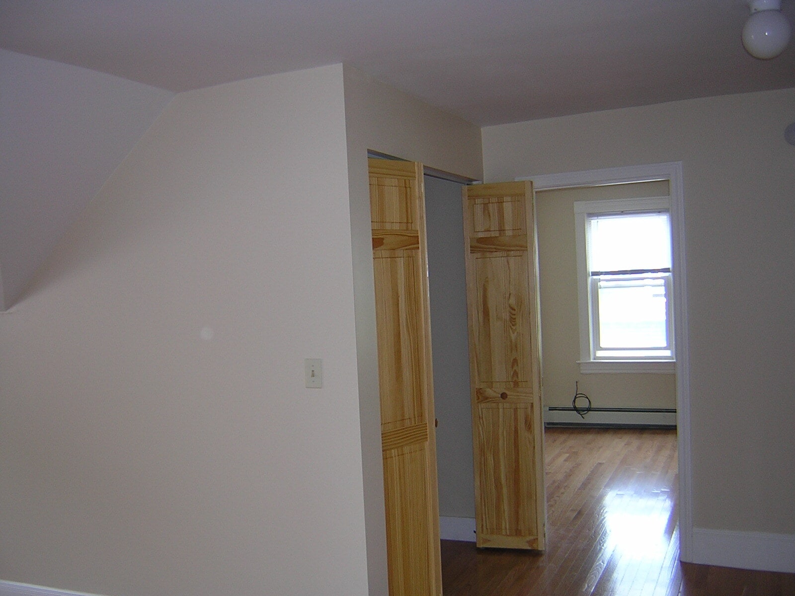 Building Photo - 55 University Ave