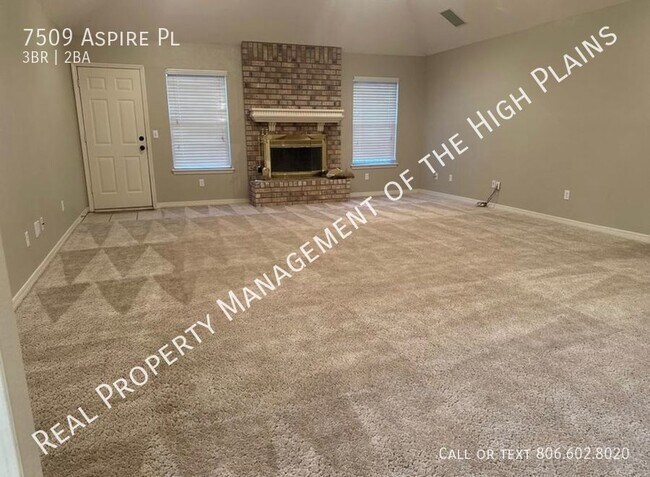 Building Photo - West Plains Feeder Must See!!