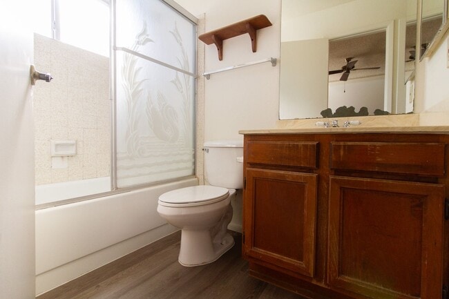 Building Photo - Check Out This Charming 2-Bed Gem with Private Pool