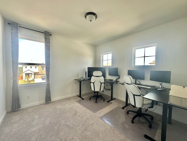 Building Photo - 137 Alfalfa Dr