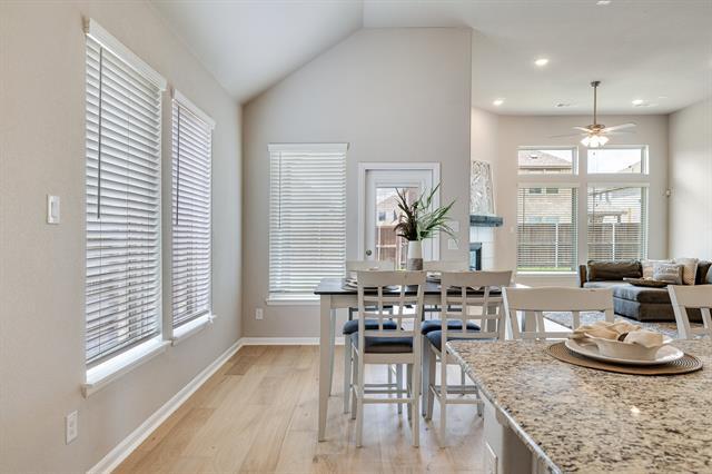 Building Photo - 5513 Deer Run Dr