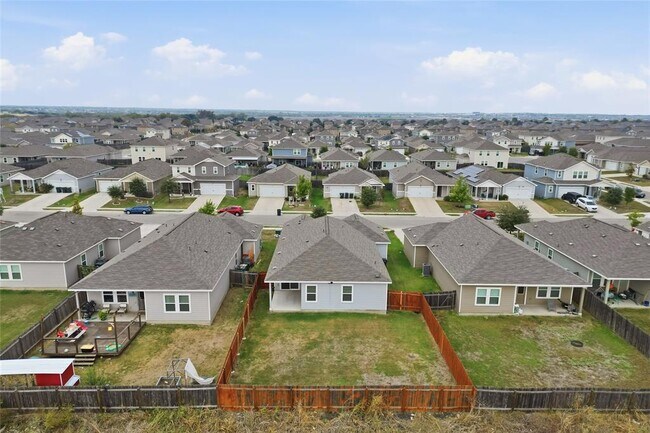 Building Photo - 211 Shiro Dr