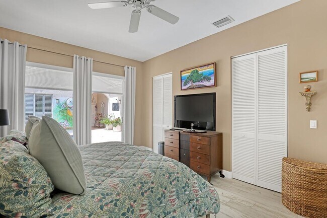 Building Photo - 2076 Cezanne Rd