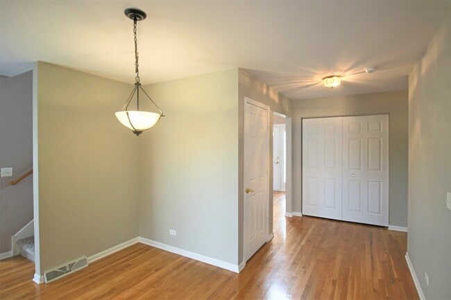 Building Photo - 4804 Daggets Ct