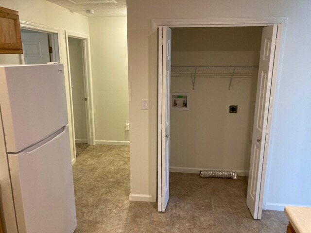 Building Photo - Single Level 2 Bed Apartment with Garage