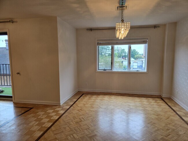 Building Photo - 633 Palisade Ave