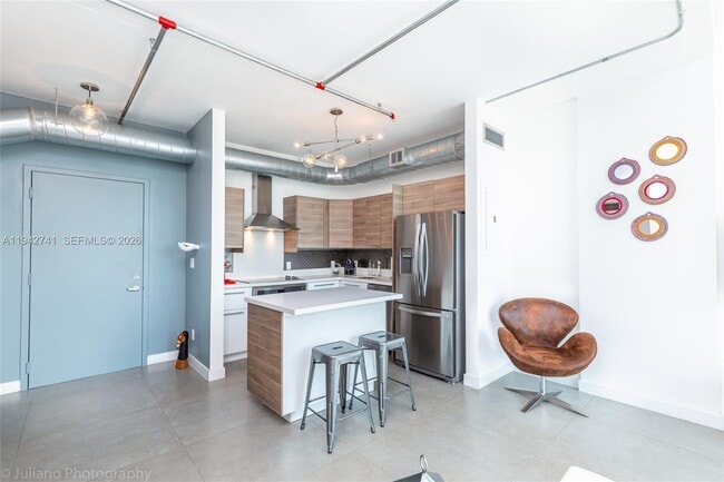 Building Photo - 690 SW 1st Ct