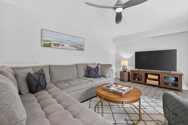 Building Photo - 2701 27th Ct