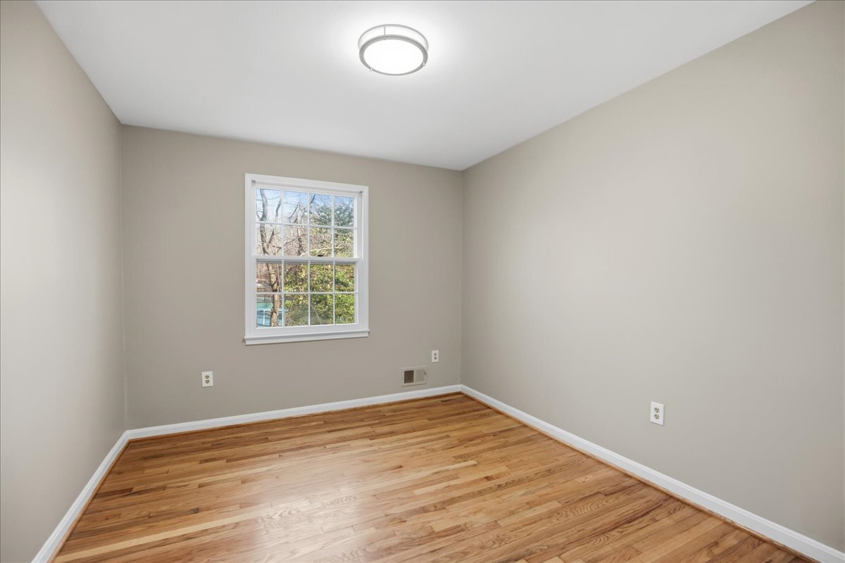 Building Photo - 1501 Chatham Colony Ct