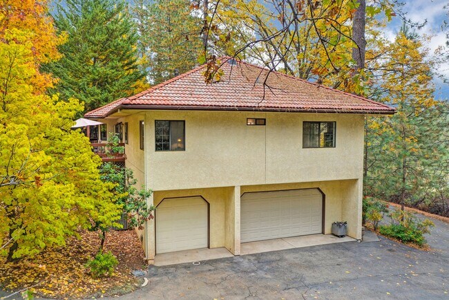 Building Photo - Foresthill