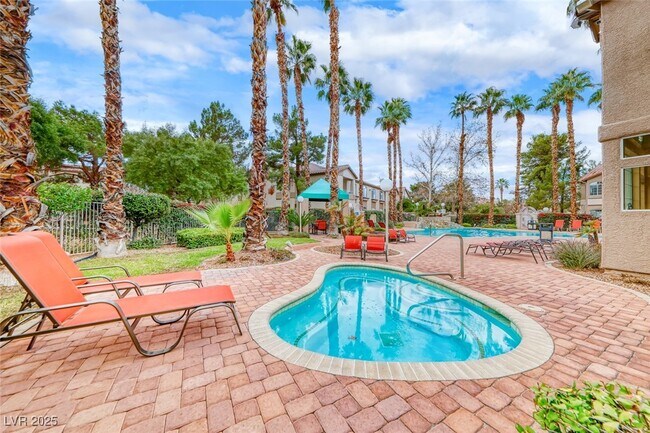 Building Photo - 75 N Valle Verde Dr