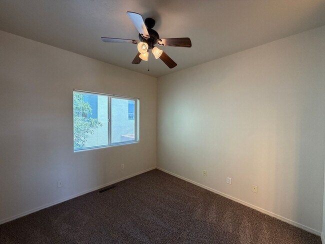 Building Photo - 605 Benicia Ln