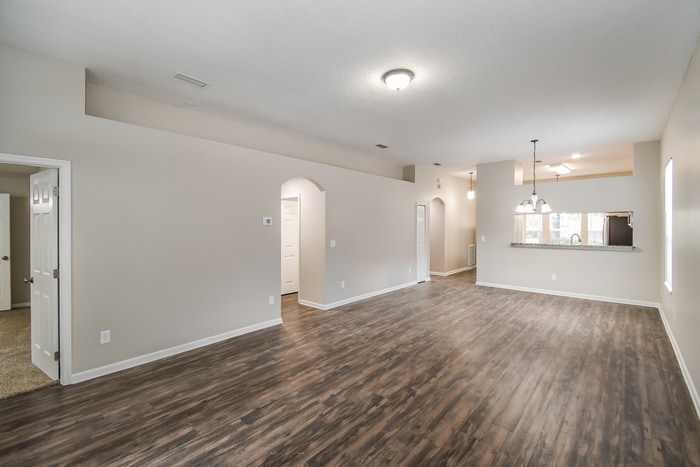 Building Photo - 10884 Campus Heights Ln