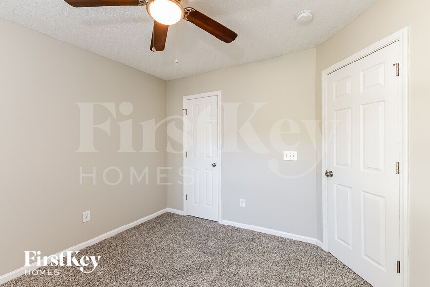 Building Photo - 1020 Golden Aspen Dr