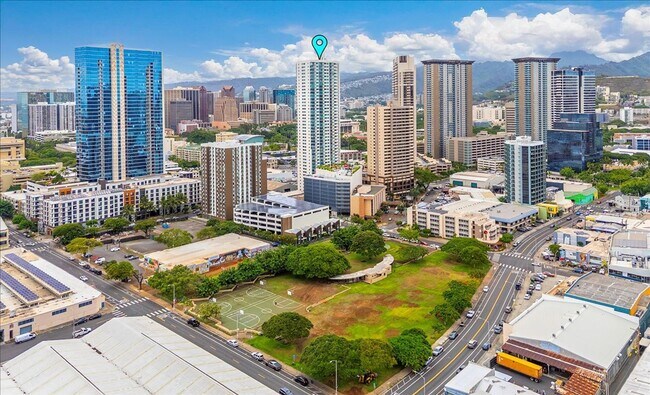 Building Photo - High Floor 2 BED/2 BATH/2 PRKG in brand ne...