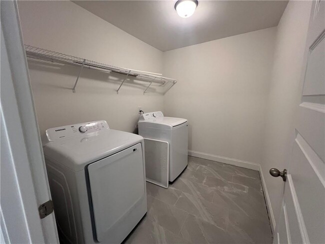 Building Photo - 1327 Sunny Vly Ln