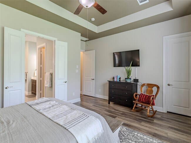 Building Photo - 10923 Texas Rose Dr