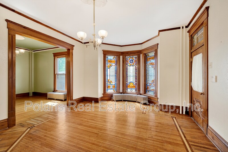 Building Photo - 1507 Broadway St
