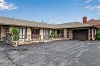 Building Photo - 9400 Wehrle Dr