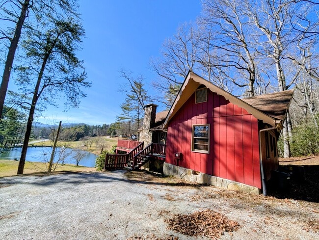 Building Photo - 24 Chalet Village Dr