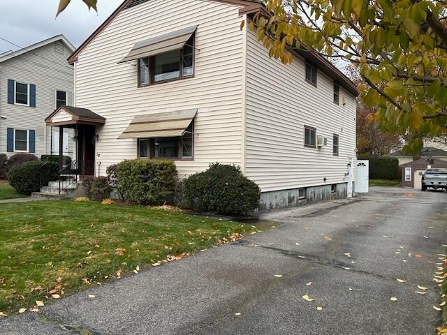 Building Photo - 699 Chestnut St