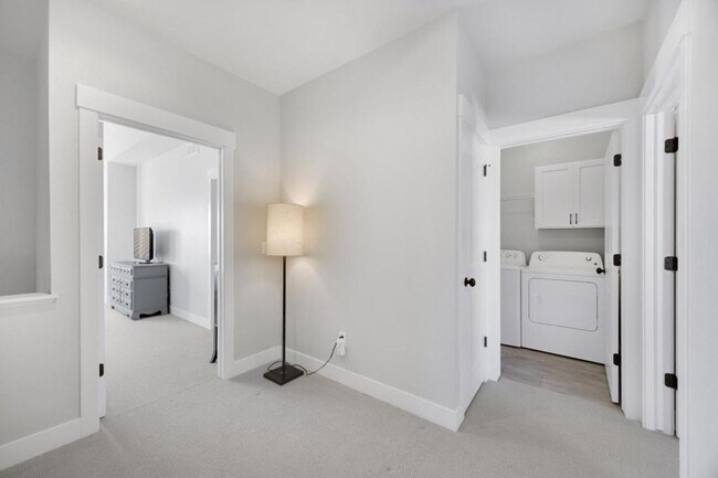 Building Photo - 2411 Trio Falls Dr