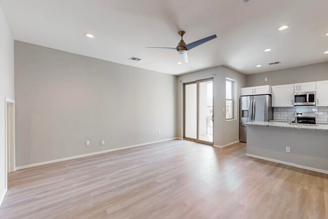 Building Photo - New Townhouse NE Heights 2/bedroom 1.5/bath 1/CG