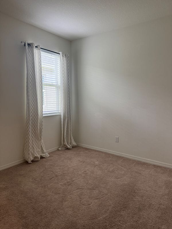 Building Photo - 7306 34th Ct E
